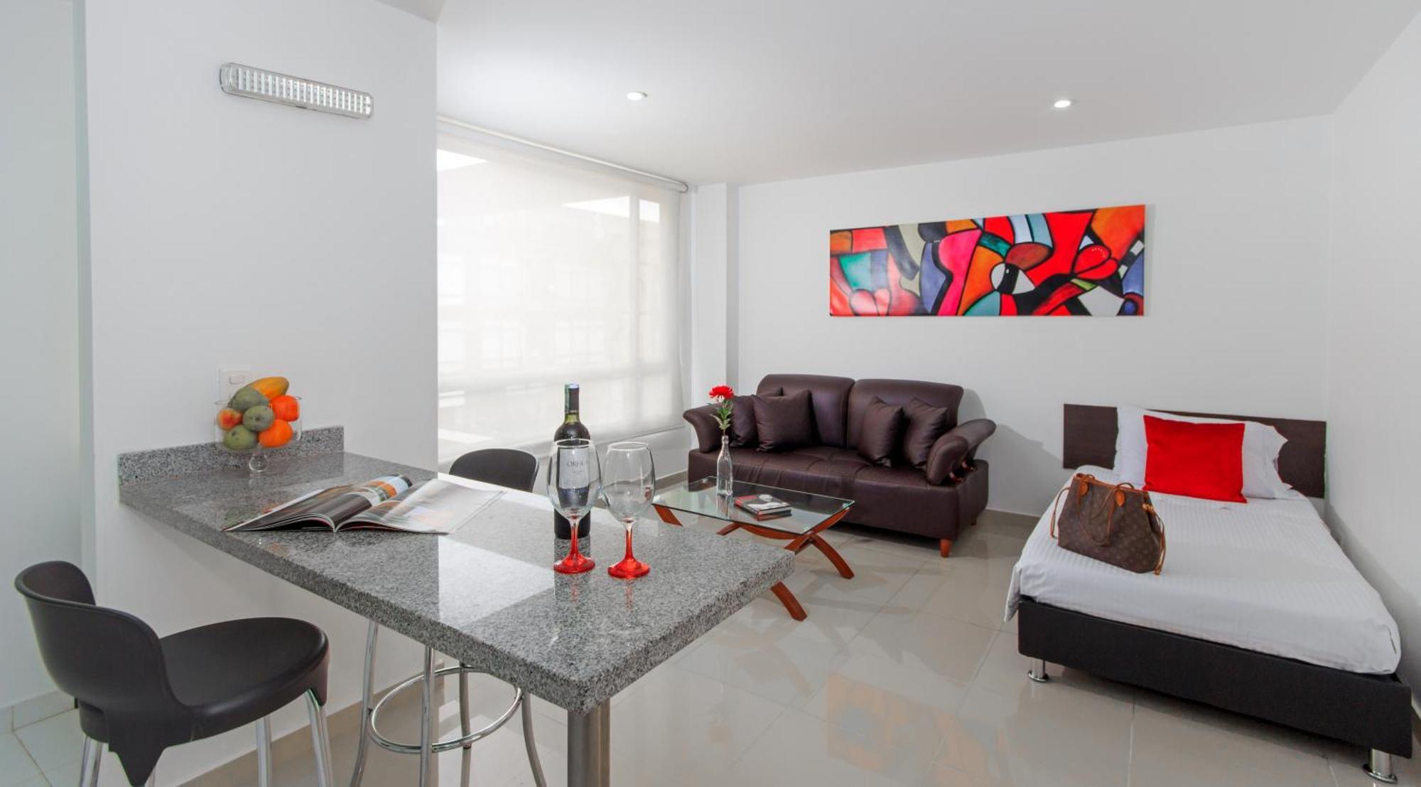 122 Plaza Apartahotel — Photos 1